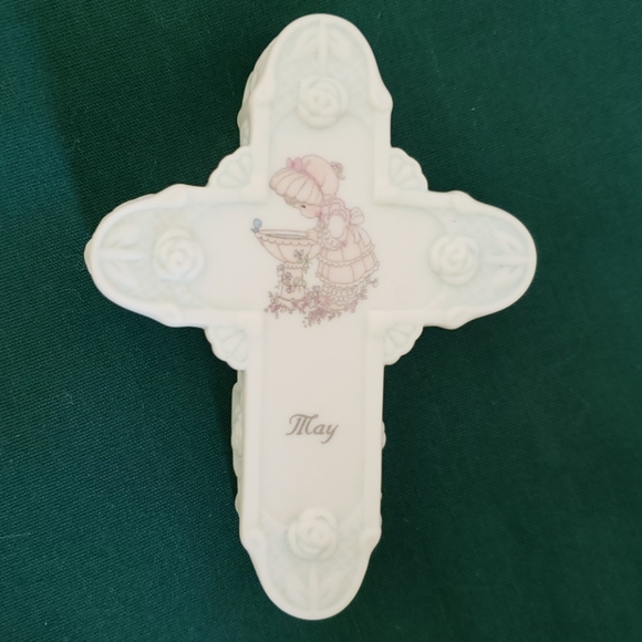 "May" Precious Moments Cross Trinket Box - Picture 2 of 8